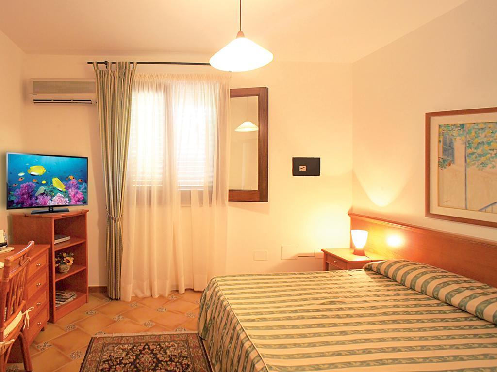 Oasis Hotel Residence Resort Lampedusa Bagian luar foto