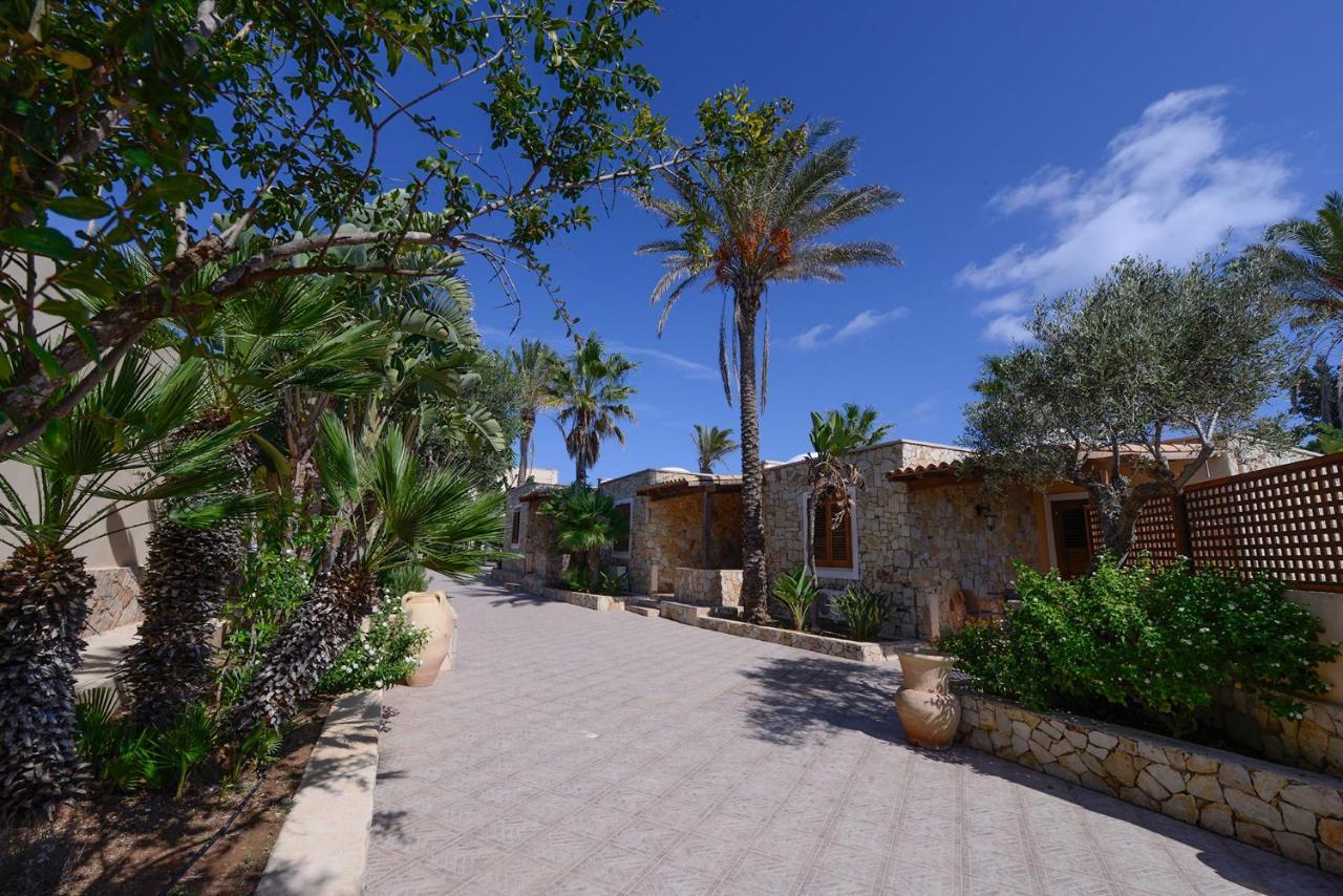 Oasis Hotel Residence Resort Lampedusa Bagian luar foto